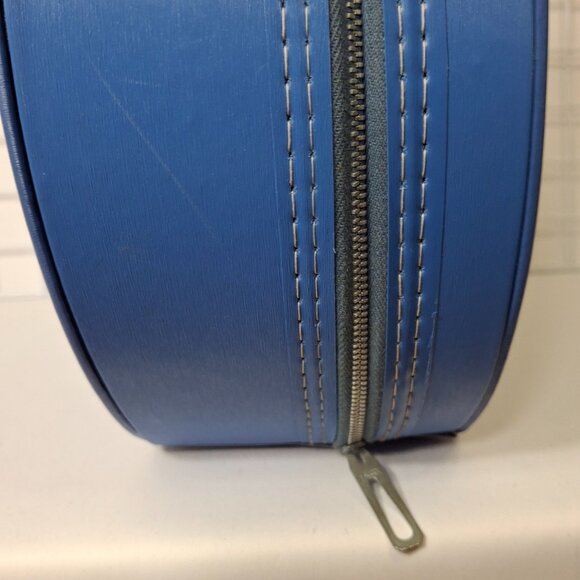 Vintage Travel Hat Box Round 1960s Suitcase Blue With 2 White Stripes - Picture 6 of 16